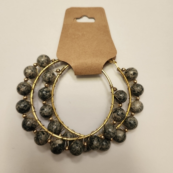 Gold stainless hoops individually wire wrapped marble gray beads handcrafted - Picture 2 of 6